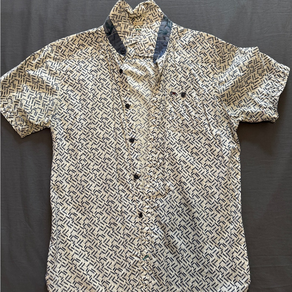Tommy Hilfiger Denim - Pattern Button Up Shirt